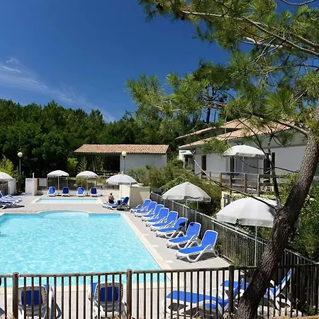 T3 A Avec Piscine, Terrasse, Parking, Animaux Acceptes - Fr-1-379-162 Апартаменты
