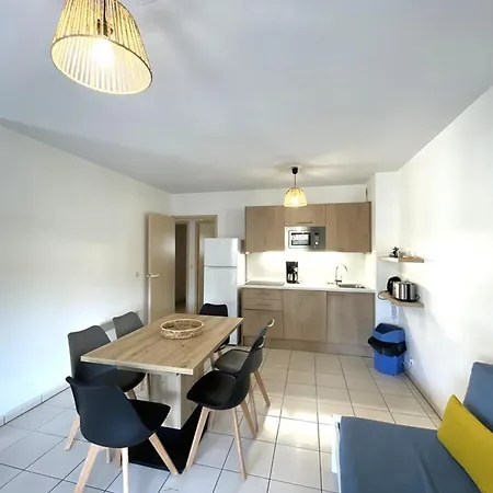 T3 Avec Piscine, Parking, Animaux Admis A - Fr-1-379-162