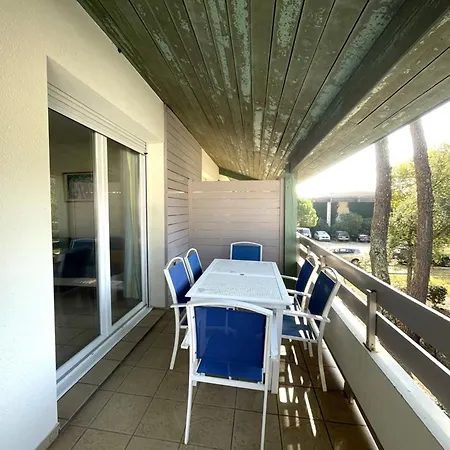 T3 Avec Piscine, Parking, Animaux Admis A - Fr-1-379-162 *